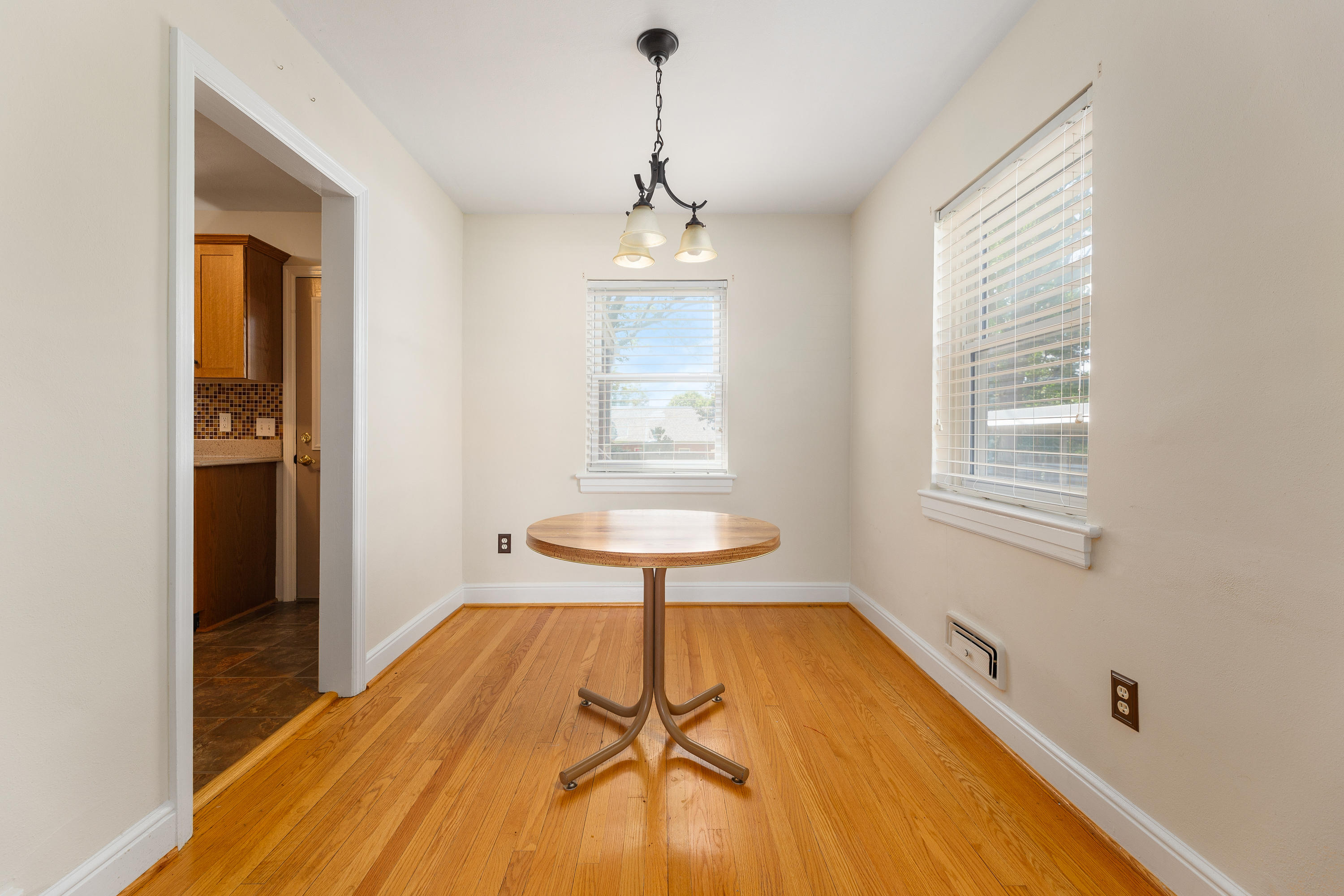 2327 Idavere Road Southwest Roanoke, VA 24015 - Photo 13 of 30 IMG_6011_13
