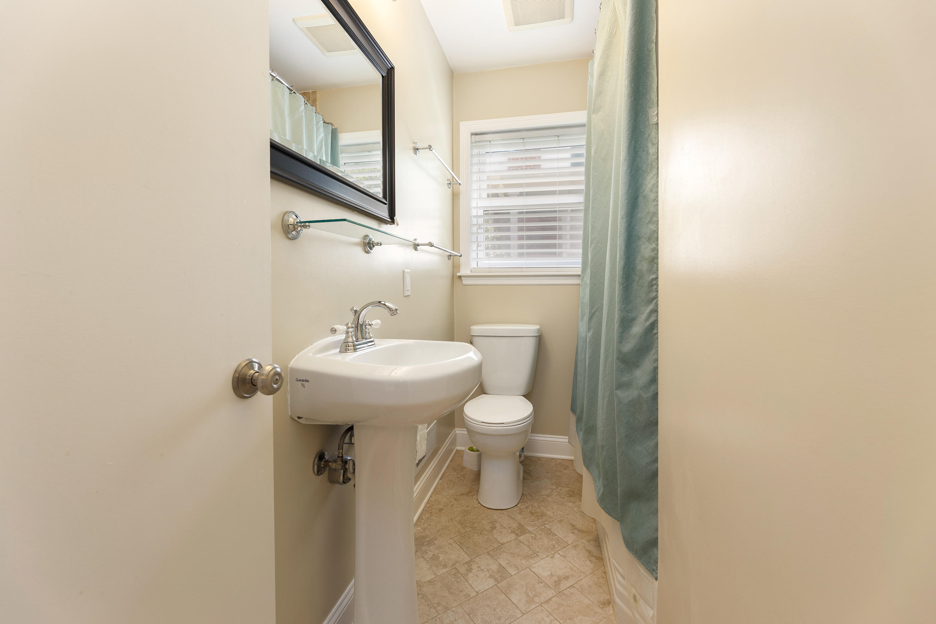 2327 Idavere Road Southwest Roanoke, VA 24015 - Photo 23 of 30 IMG_6011_23