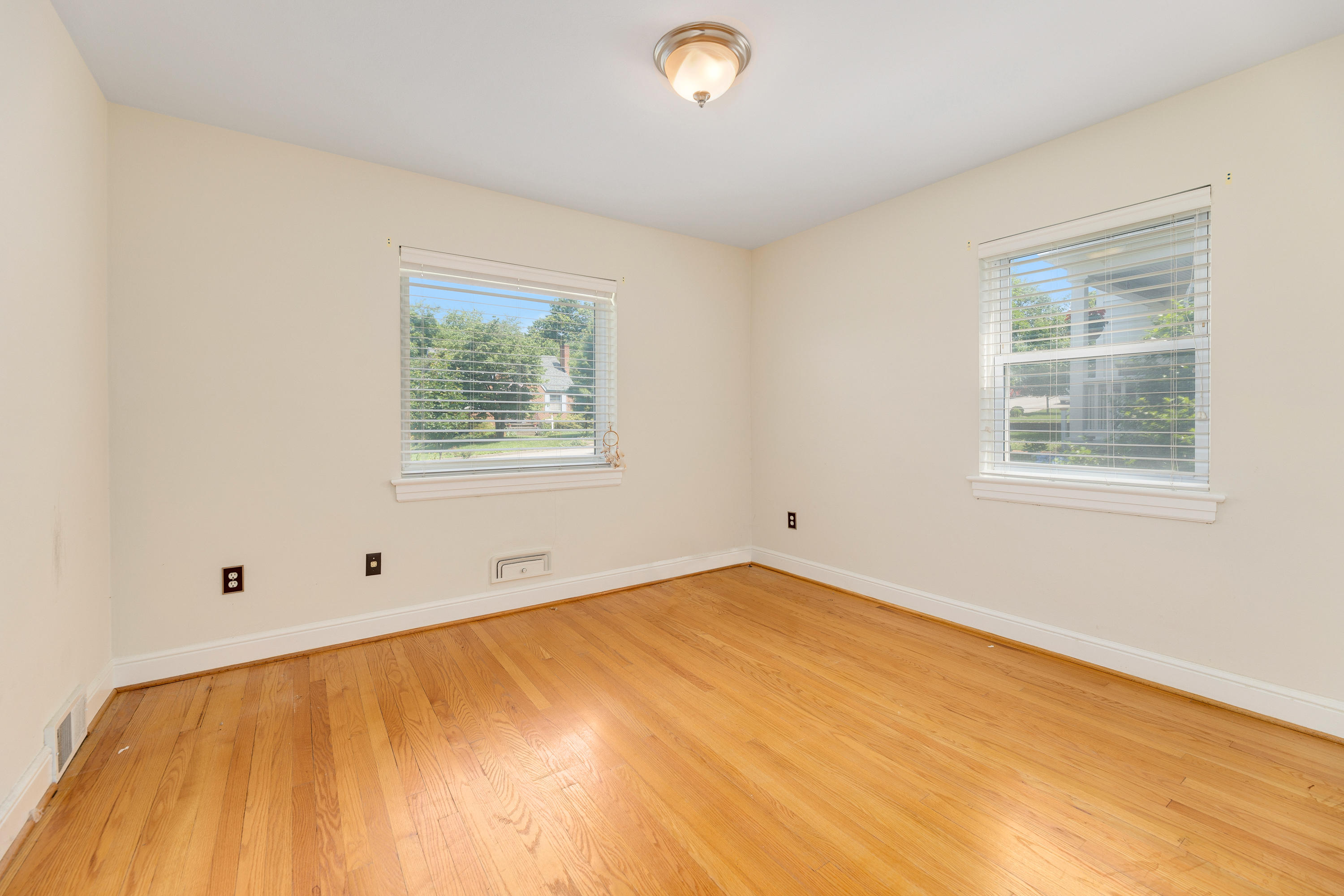 2327 Idavere Road Southwest Roanoke, VA 24015 - Photo 24 of 30 IMG_6011_24