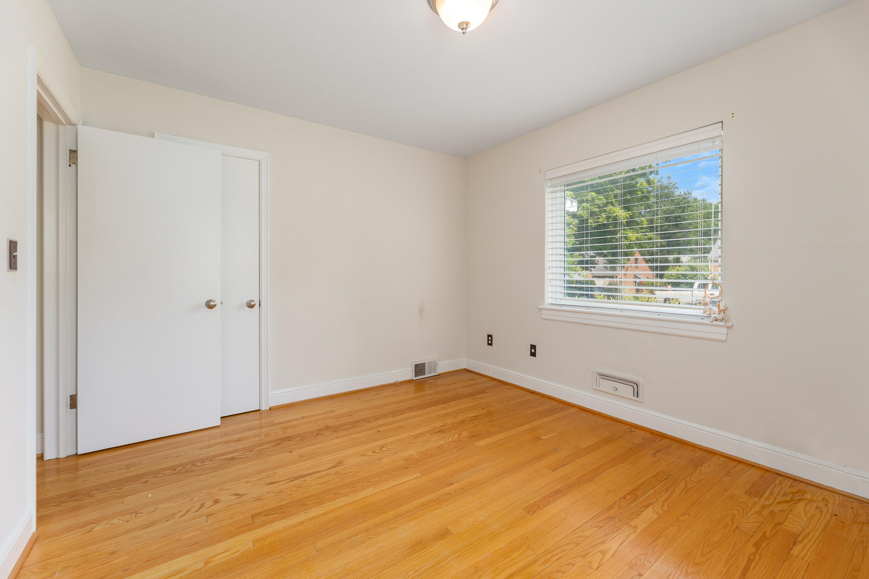 2327 Idavere Road Southwest Roanoke, VA 24015 - Photo 25 of 30 IMG_6011_25
