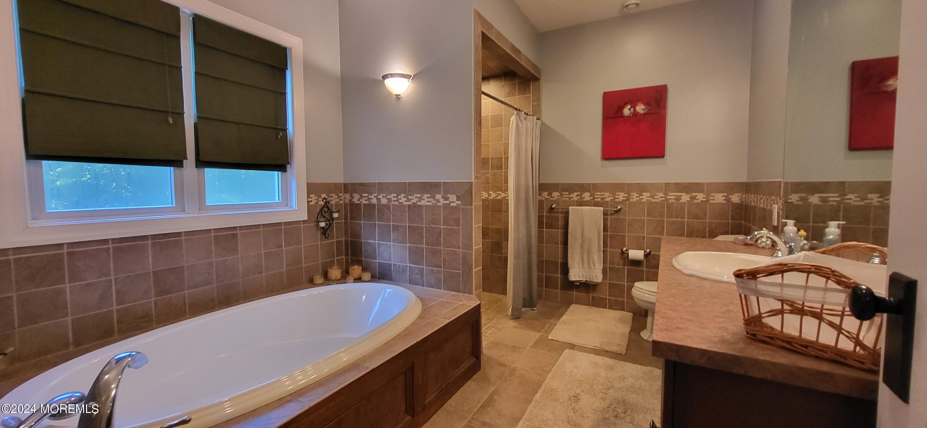 85 Megill Road Farmingdale, NJ 07727 - Photo 23 of 48 PR BATH