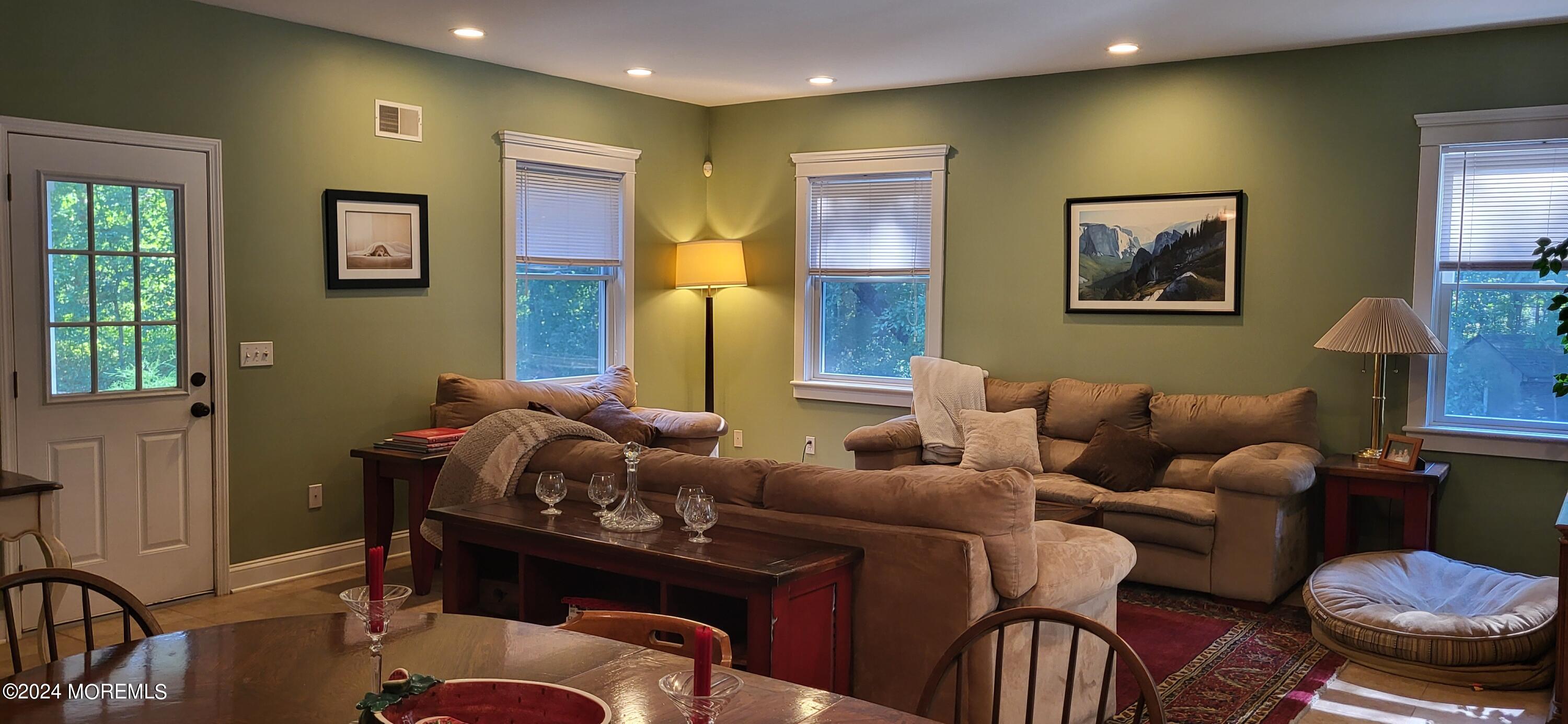 85 Megill Road Farmingdale, NJ 07727 - Photo 9 of 48 LR