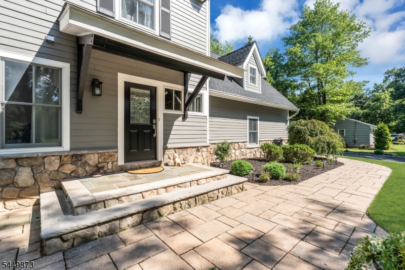 35 Castle Way Bernards, NJ 07920 - Photo 4 of 50 Gallery Image 4