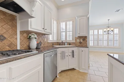 $427,000 | 305 Breemen Circle, Lafayette, LA 70508