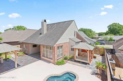$427,000 | 305 Breemen Circle, Lafayette, LA 70508