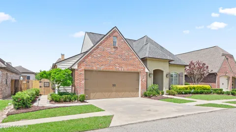$427,000 | 305 Breemen Circle, Lafayette, LA 70508