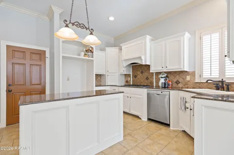 $427,000 | 305 Breemen Circle, Lafayette, LA 70508