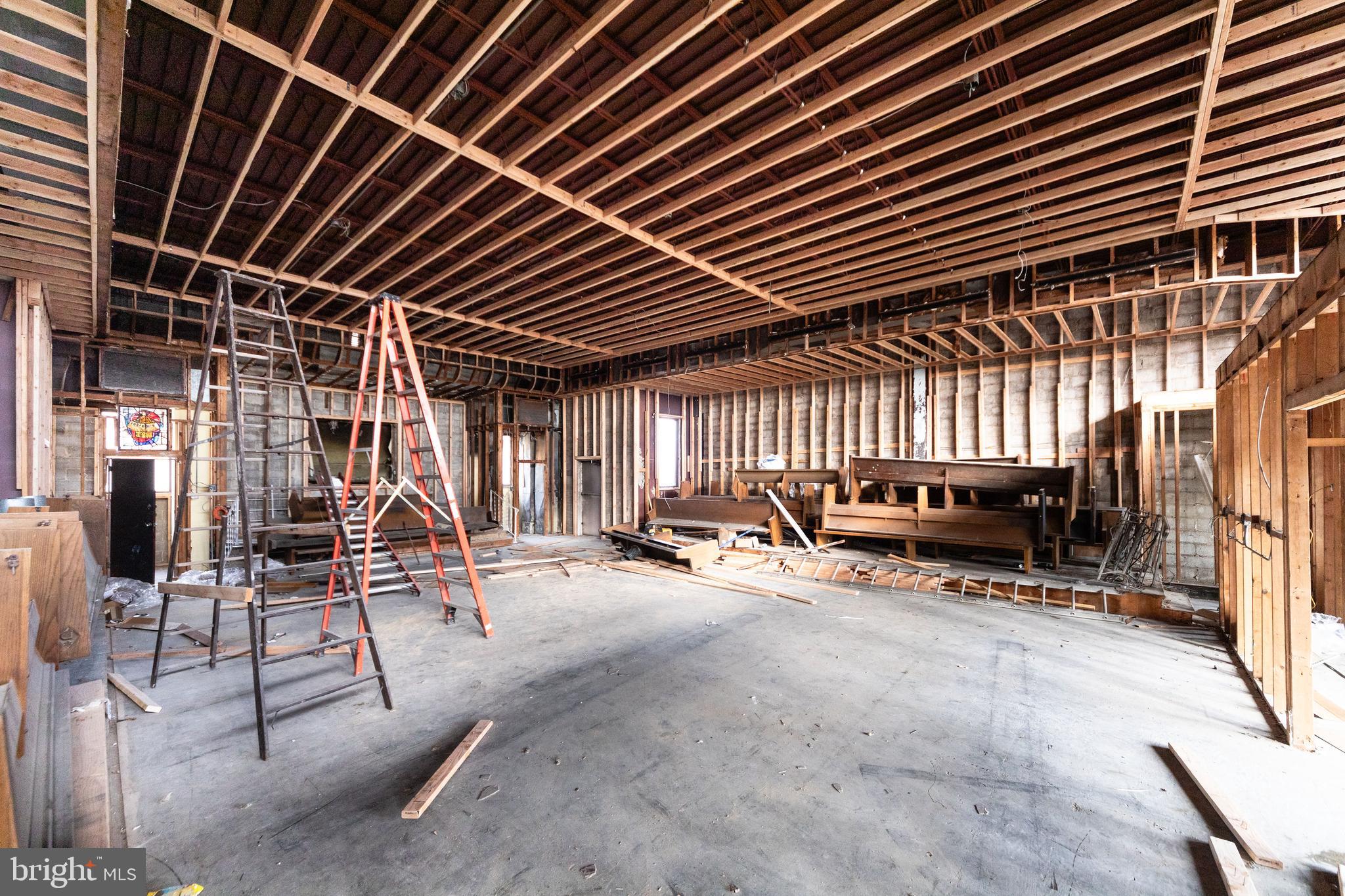 7505 Brookhaven Road Philadelphia, PA 19151 - Photo 5 of 17