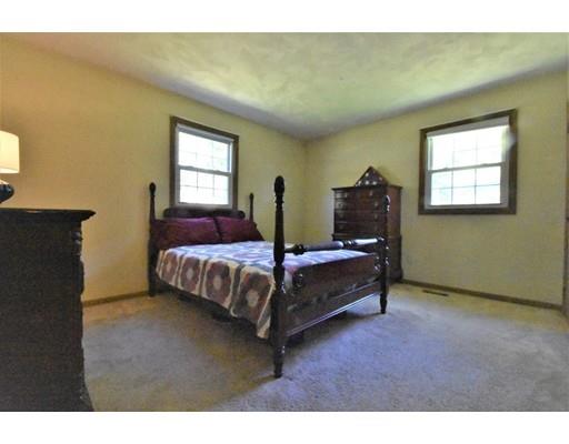 13 Walker Road Beverly, MA 01915 - Photo 9 of 16 Gallery Image 9