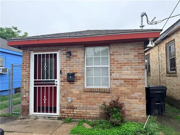 $1,100 | 2123 Marigny Street, New Orleans, LA 70117
