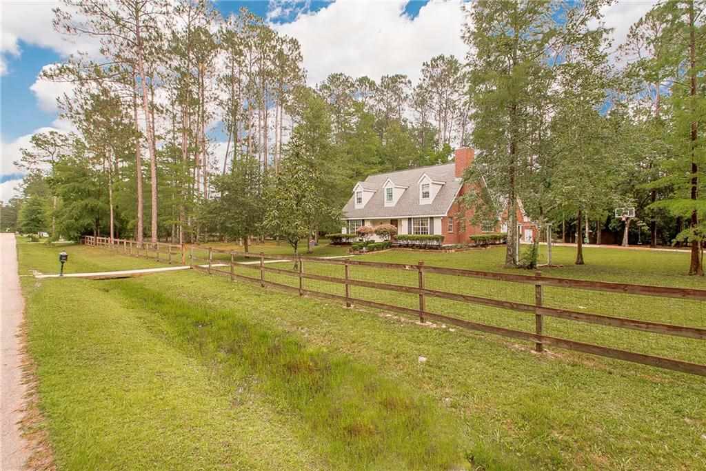 23060 Nelita Road Mandeville, LA 70471 - Photo 4 of 30 Gallery Image 4