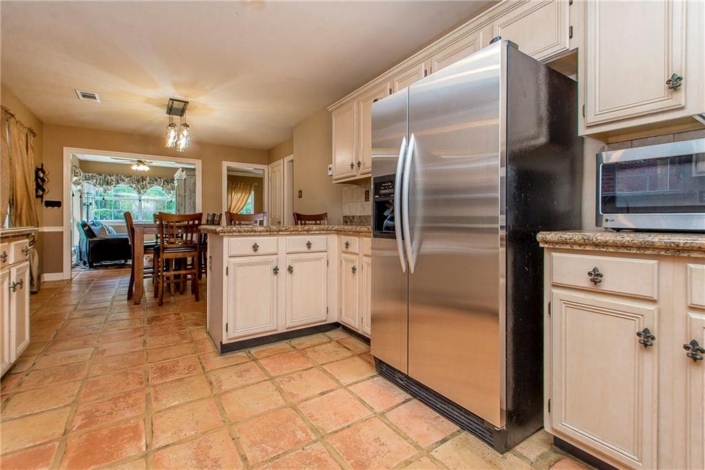 23060 Nelita Road Mandeville, LA 70471 - Photo 10 of 30 Gallery Image 10
