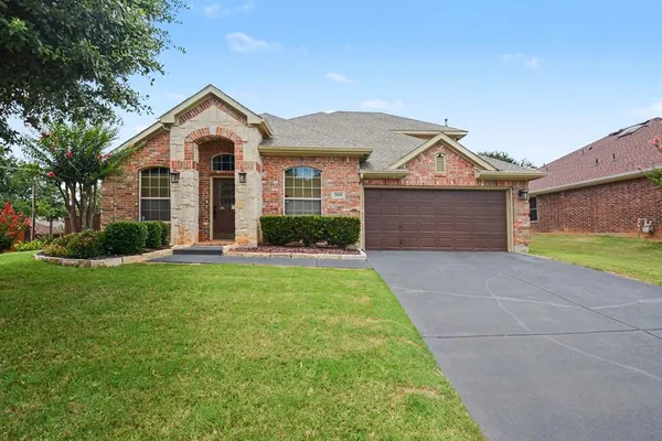 $425,000 | 2801 Warwick Drive, Corinth, TX 76210