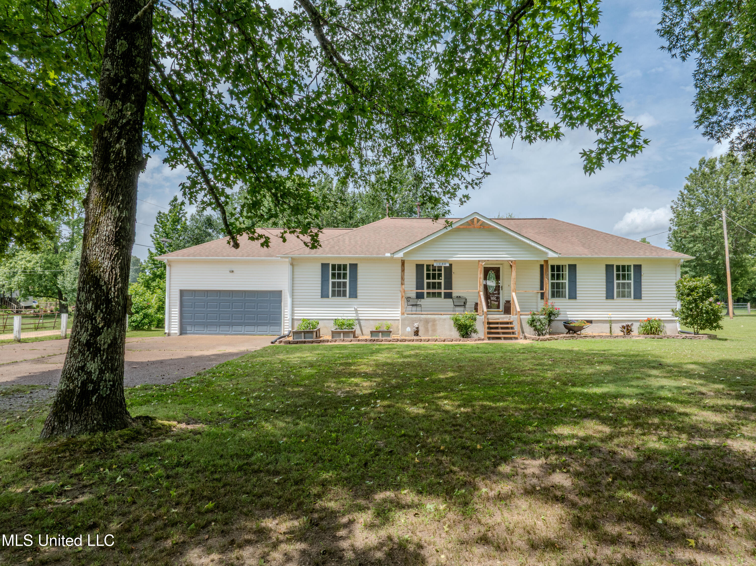 13180 Abernathy Road Byhalia, MS 38611 - Photo 1 of 38 abernathy-2