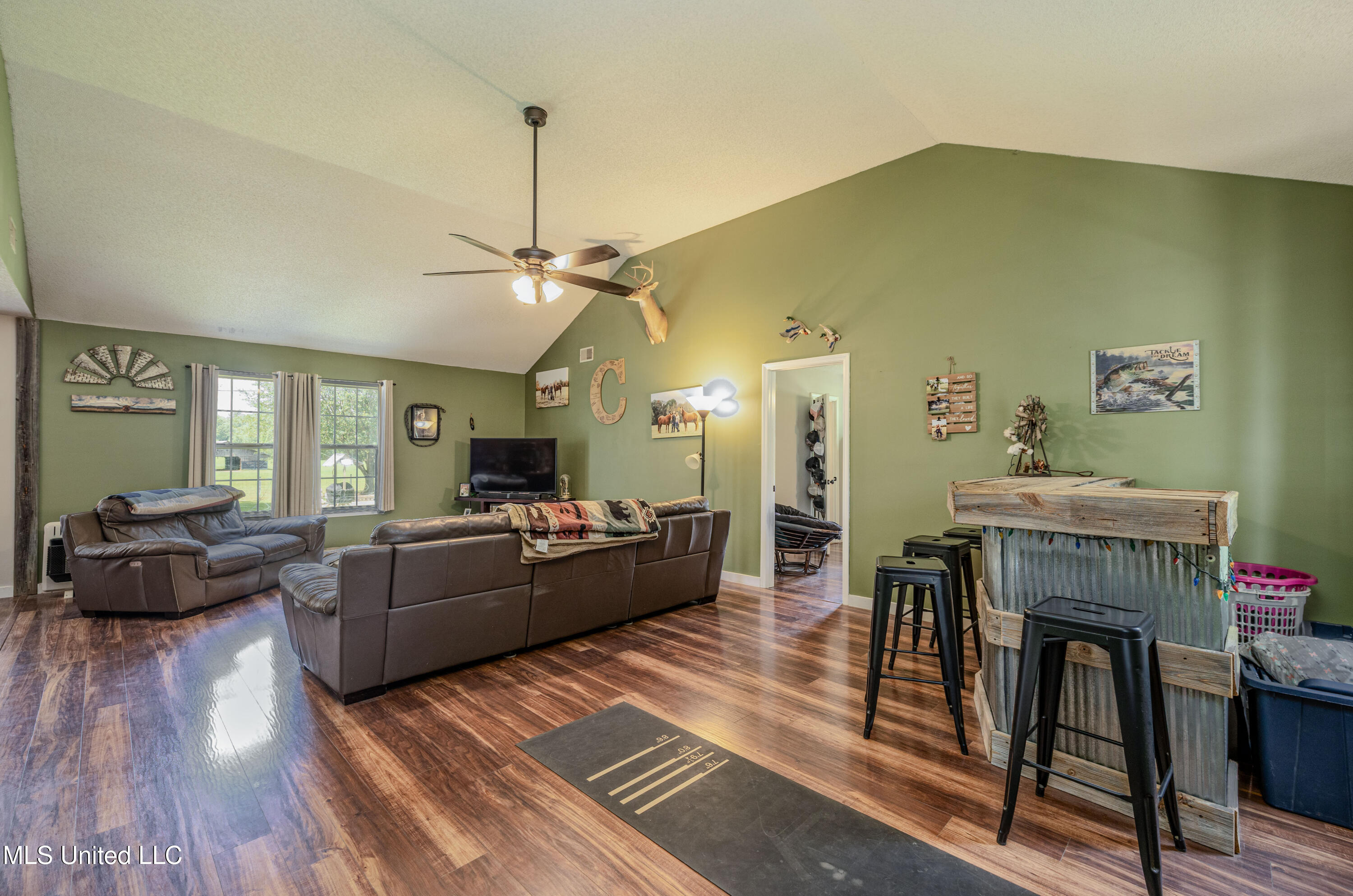 13180 Abernathy Road Byhalia, MS 38611 - Photo 4 of 38 abernathy-56
