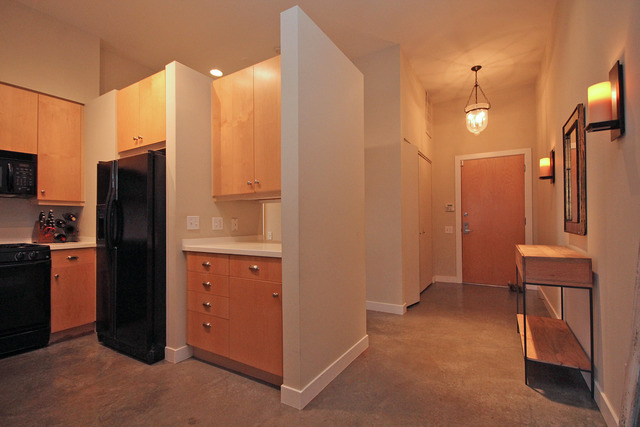 939 West Madison Street, Unit 209 Chicago, IL 60607 - Photo 8 of 17