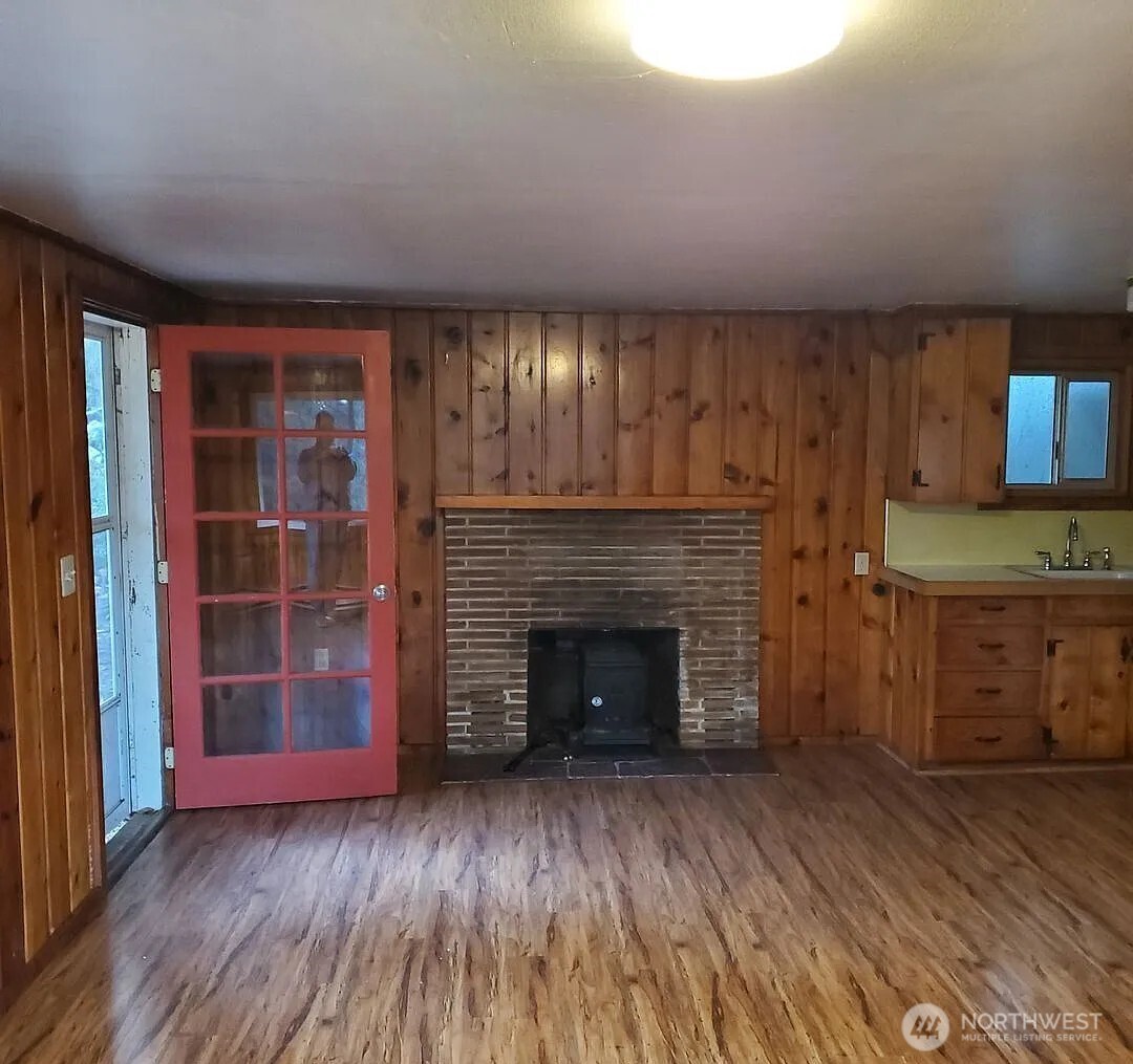 21504 Tramp Harbor Road Southwest, Unit B Vashon, WA 98070 - Photo 2 of 8