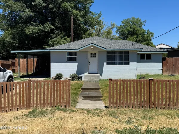 $290,000 | 1109 Maple Way, Zillah, WA 98953