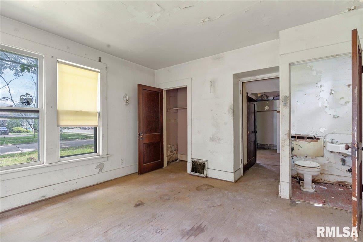 1631 South College Street Springfield, IL 62704 - Photo 17 of 32