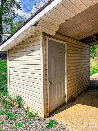 $275,000 | 6 Lake Eden Circle, Black Mountain, NC 28711