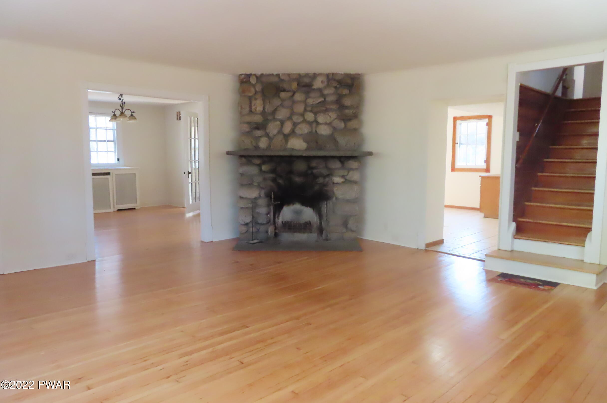 105 Old Bridge Road Milford, PA 18337 - Photo 5 of 40