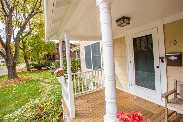 10 Bryn Mawr Road Wellesley, MA 02482 - Photo 3 of 17