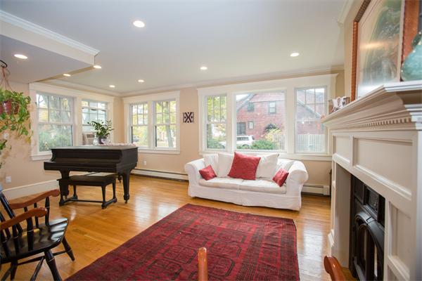 10 Bryn Mawr Road Wellesley, MA 02482 - Photo 6 of 17