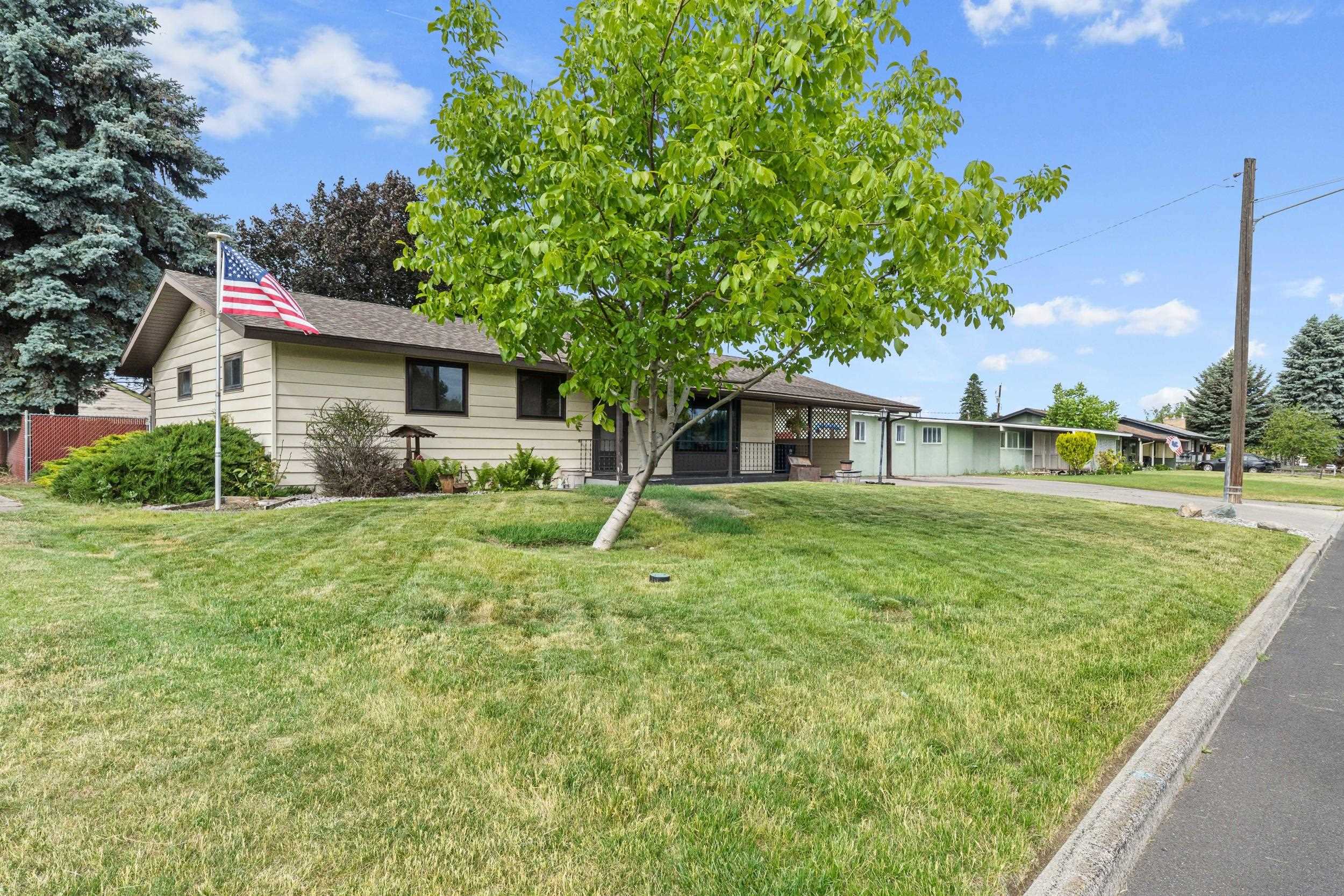 412 East Cozza Drive Spokane, WA 99208 - Photo 33 of 39
