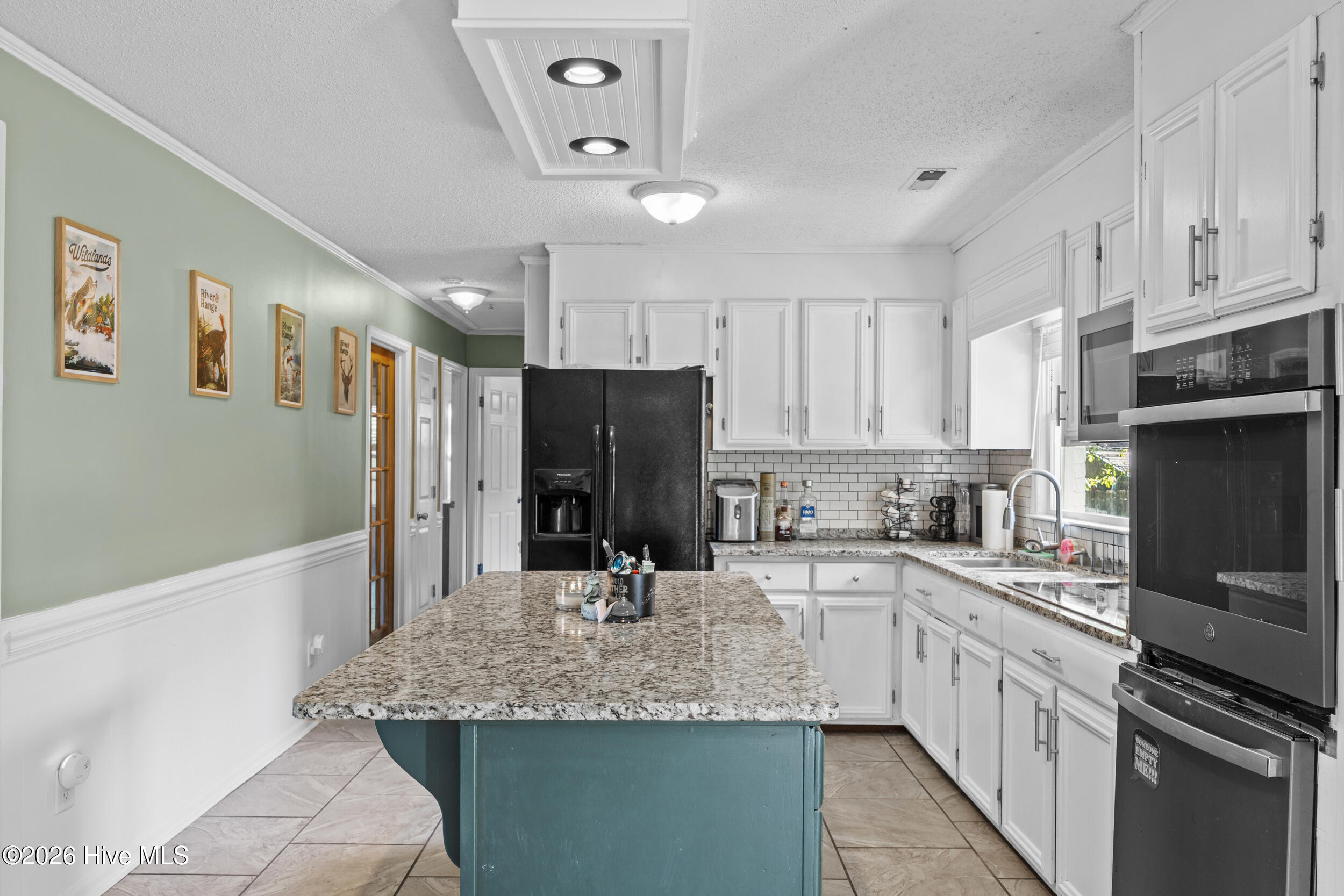 487 Fowler Manning Road Richlands, NC 28574 - Photo 6 of 35 16_kitchen