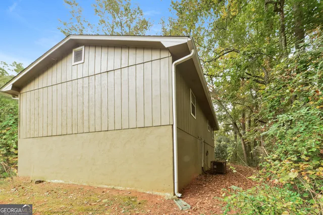 $1,885 | 5869 Bobbin Lane, Lithonia, GA 30058