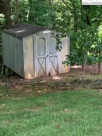 $235,000 | 245 Hemlock Lane, Moravian Falls, NC 28654