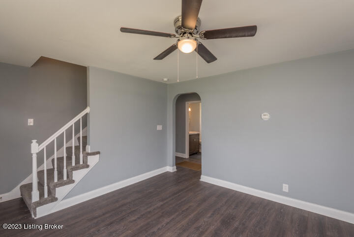1638 Rangeland Road Louisville, KY 40219 - Photo 9 of 30 012