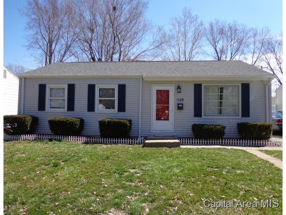 1128 Johnson Lane Springfield, IL 62702 - Photo 1 of 15
