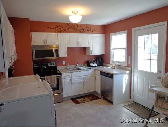 1128 Johnson Lane Springfield, IL 62702 - Photo 6 of 15