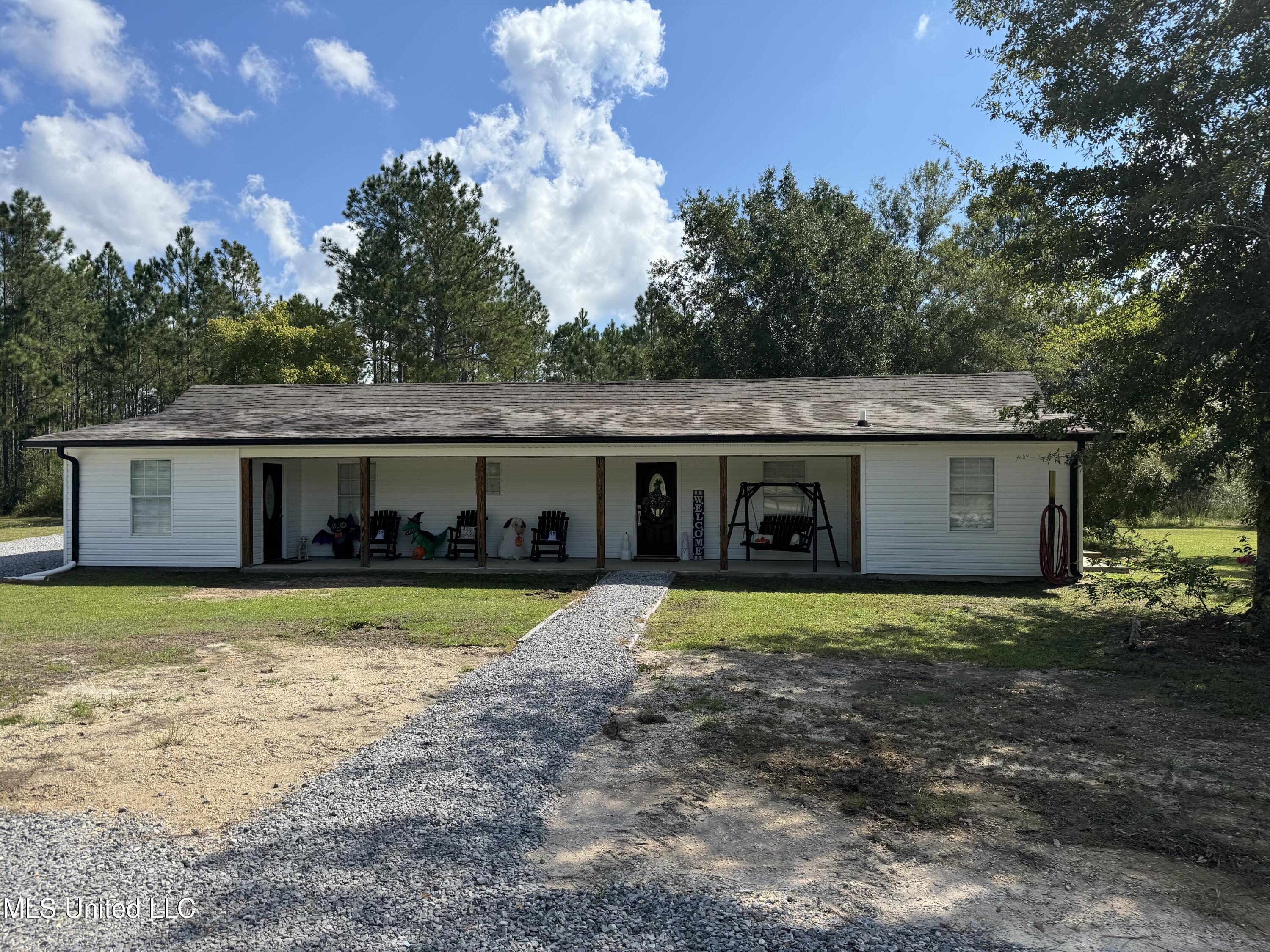 72 Dickerson Road Picayune, MS 39466 - Photo 2 of 30 IMG_4235