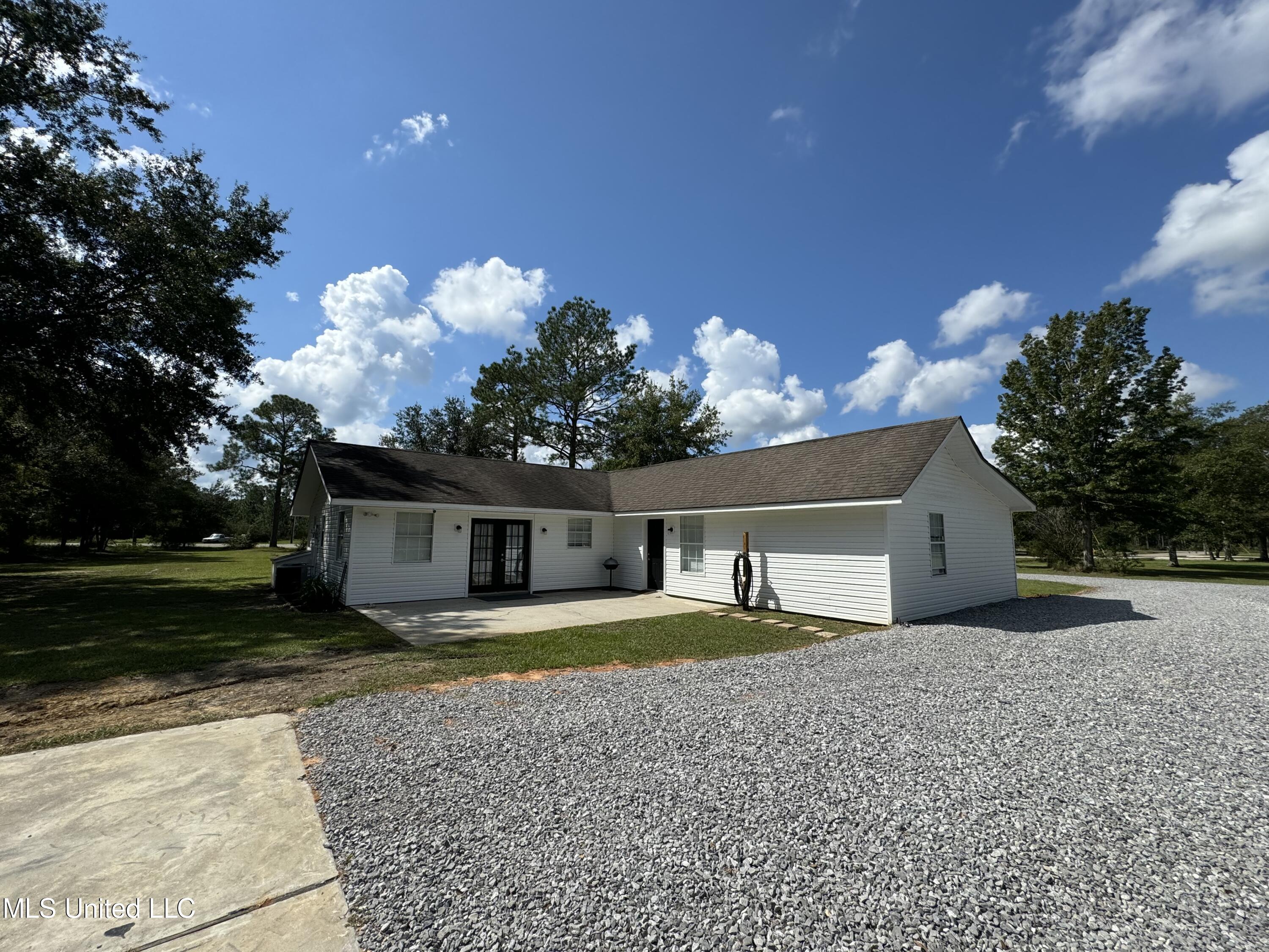 72 Dickerson Road Picayune, MS 39466 - Photo 21 of 30 IMG_4252