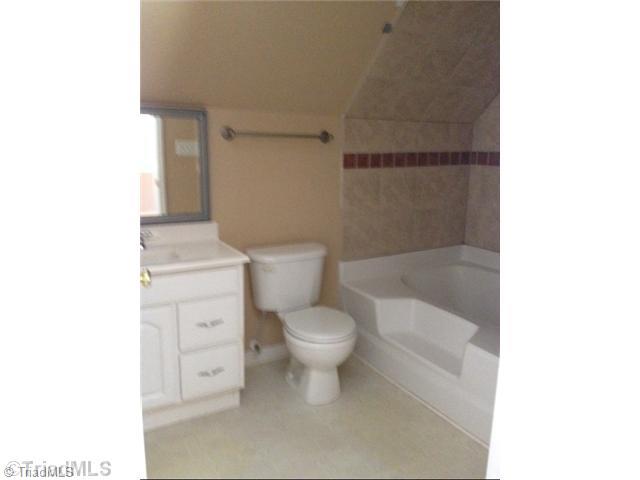 2747 Warf Road Lexington, NC 27292 - Photo 9 of 15 Master Bath/Spa.