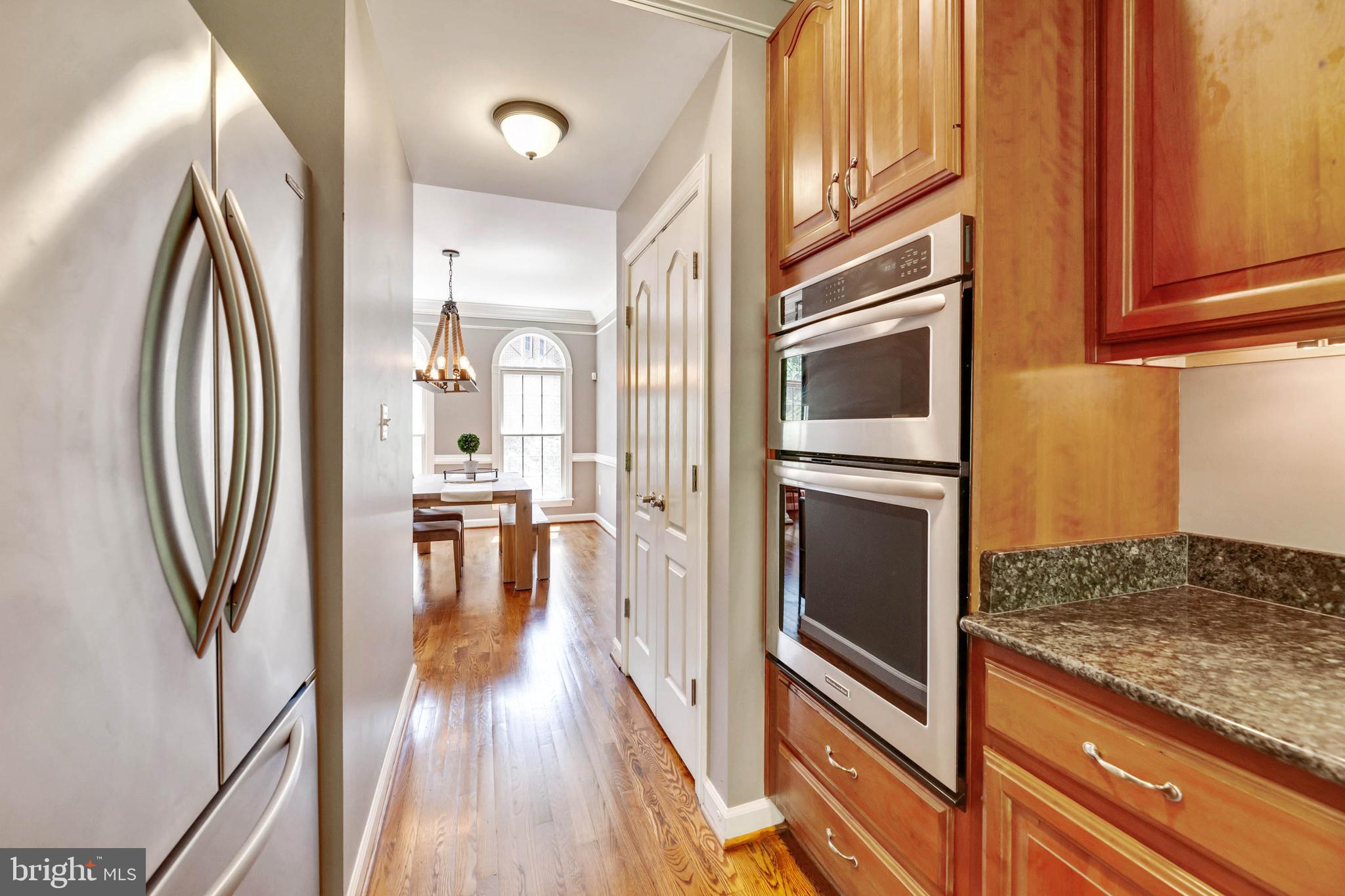 156 Rees Place Falls Church, VA 22046 - Photo 13 of 36