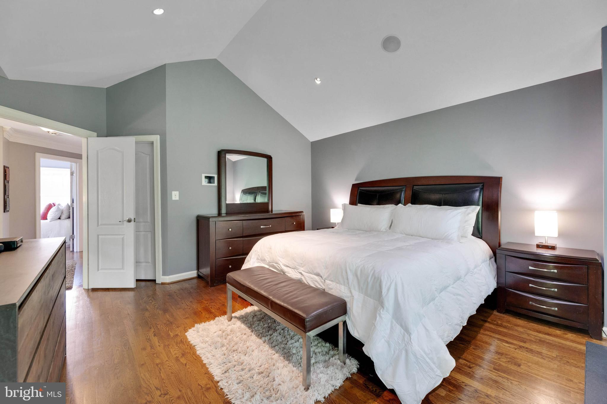 156 Rees Place Falls Church, VA 22046 - Photo 22 of 36