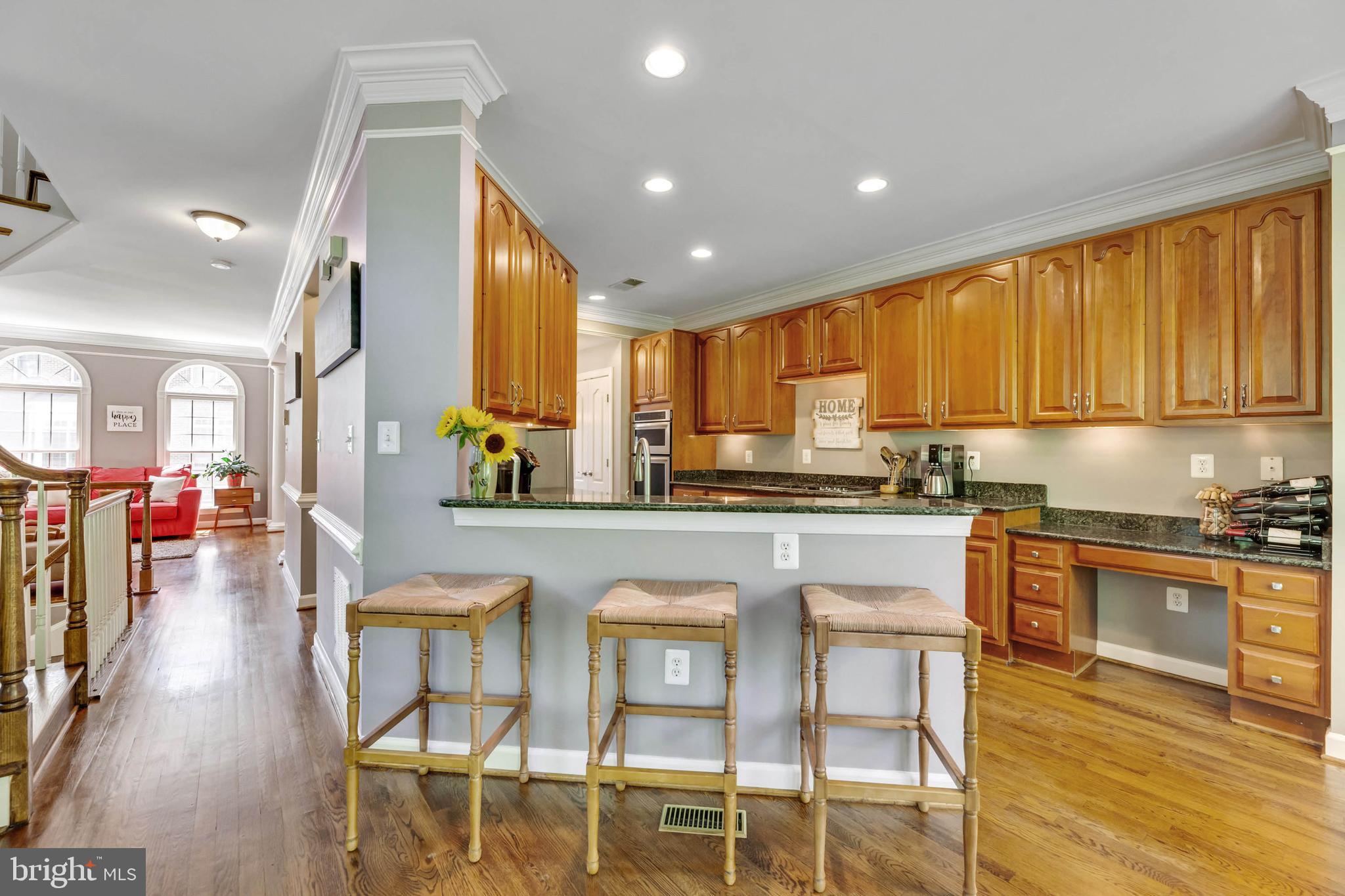 156 Rees Place Falls Church, VA 22046 - Photo 5 of 36