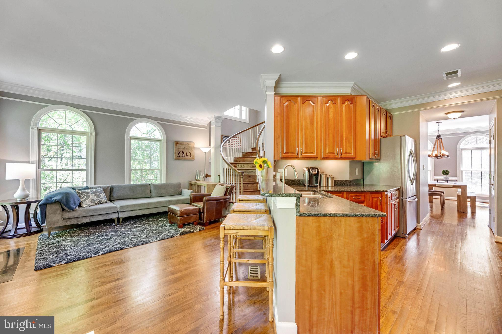 156 Rees Place Falls Church, VA 22046 - Photo 10 of 36