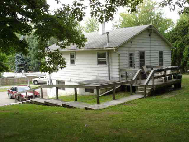 904 Wooster Road Winona Lake, IN 46590 - Photo 3 of 5 Gallery Image 3