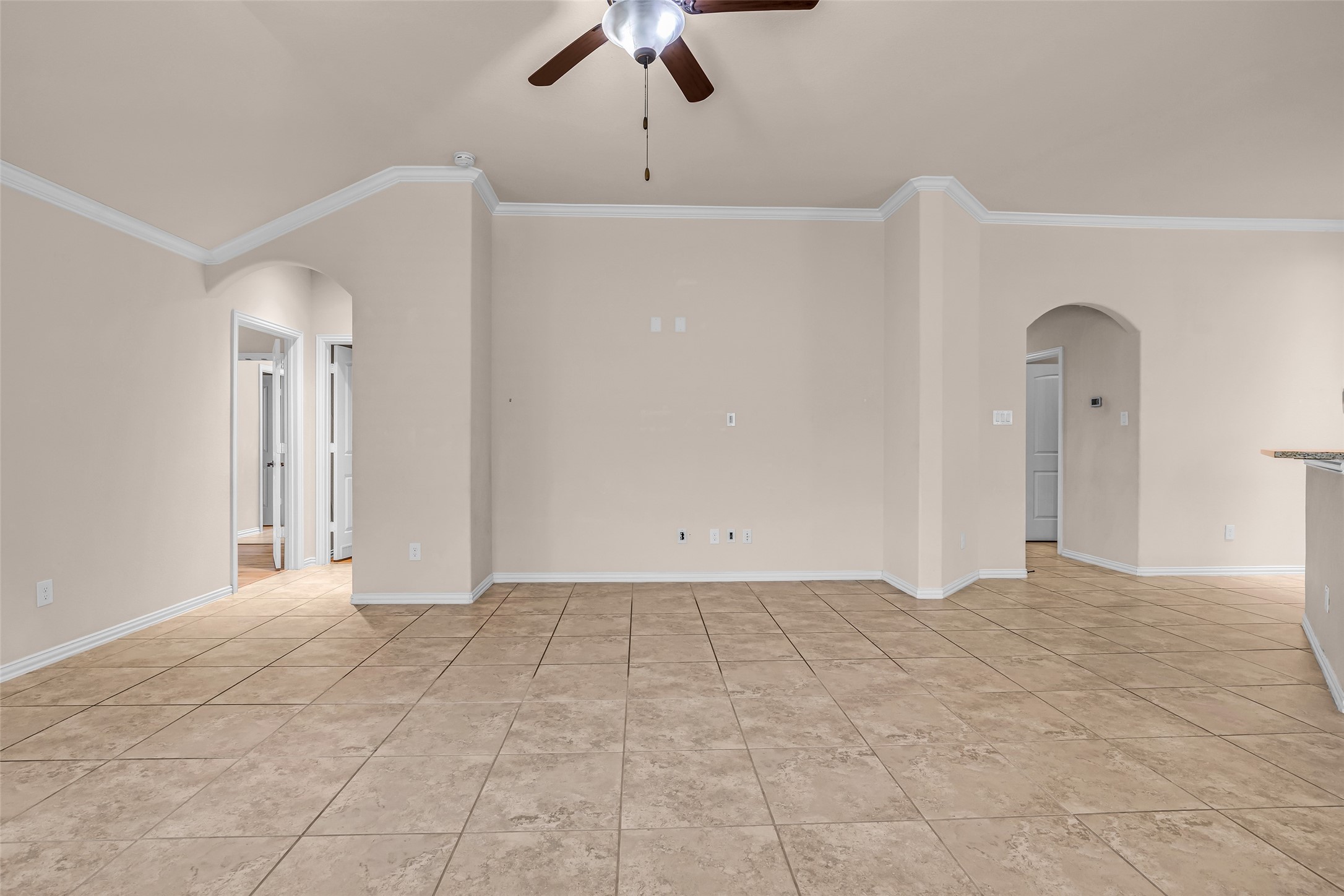 31747 Summit Springs Lane Spring, TX 77386 - Photo 13 of 29 Living area off of the kitchen
