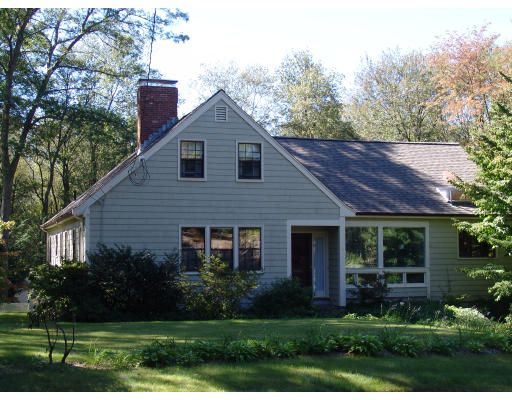 24 Volunteer Road Hingham, MA 02043 - Photo 1 of 8 Gallery Image 1
