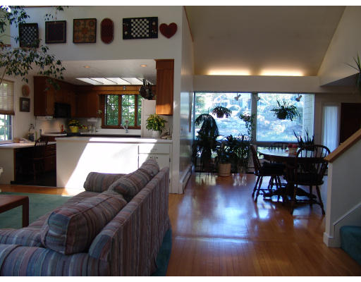 24 Volunteer Road Hingham, MA 02043 - Photo 3 of 8 Gallery Image 3