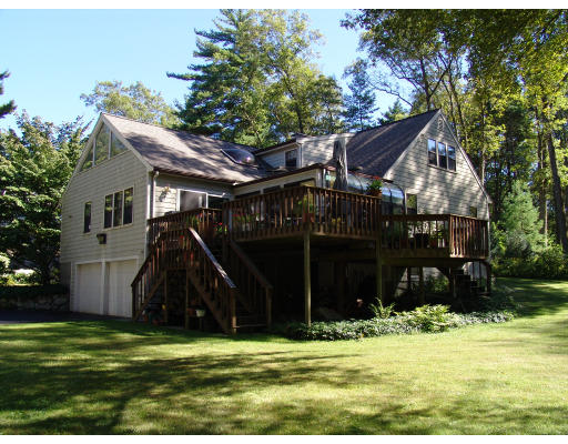 24 Volunteer Road Hingham, MA 02043 - Photo 8 of 8 Gallery Image 8