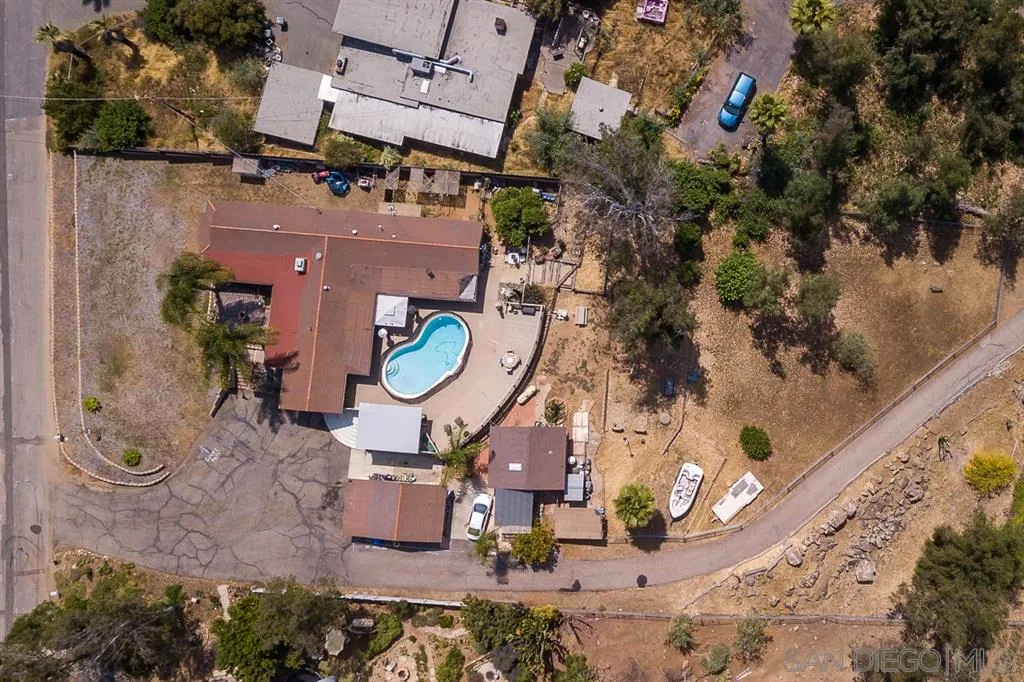 11868 Serena Road Lakeside, CA 92040 - Photo 3 of 25 Gallery Image 3