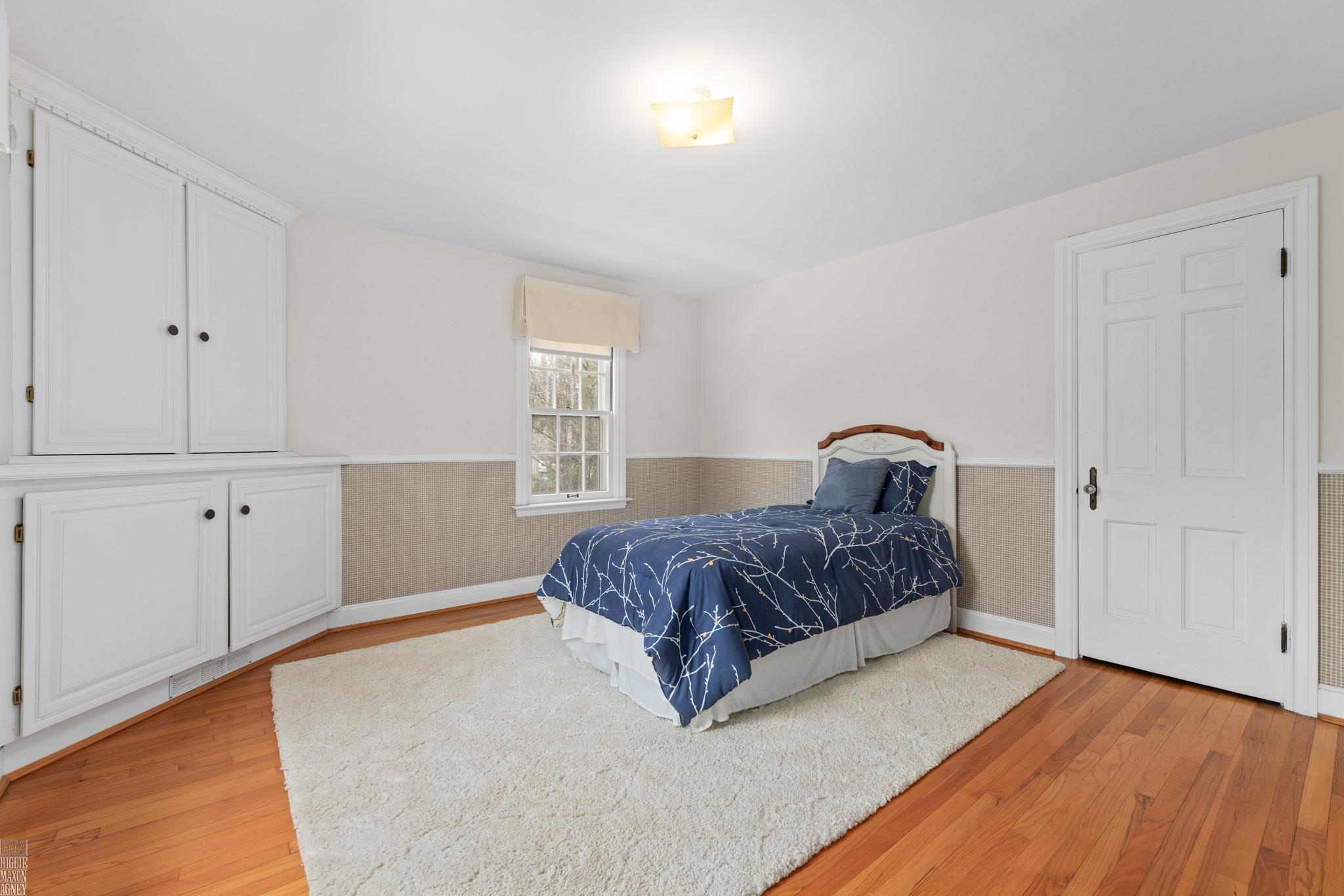 1009 Yorkshire Road Grosse Pointe, MI 48230 - Photo 22 of 38 Bedroom 3