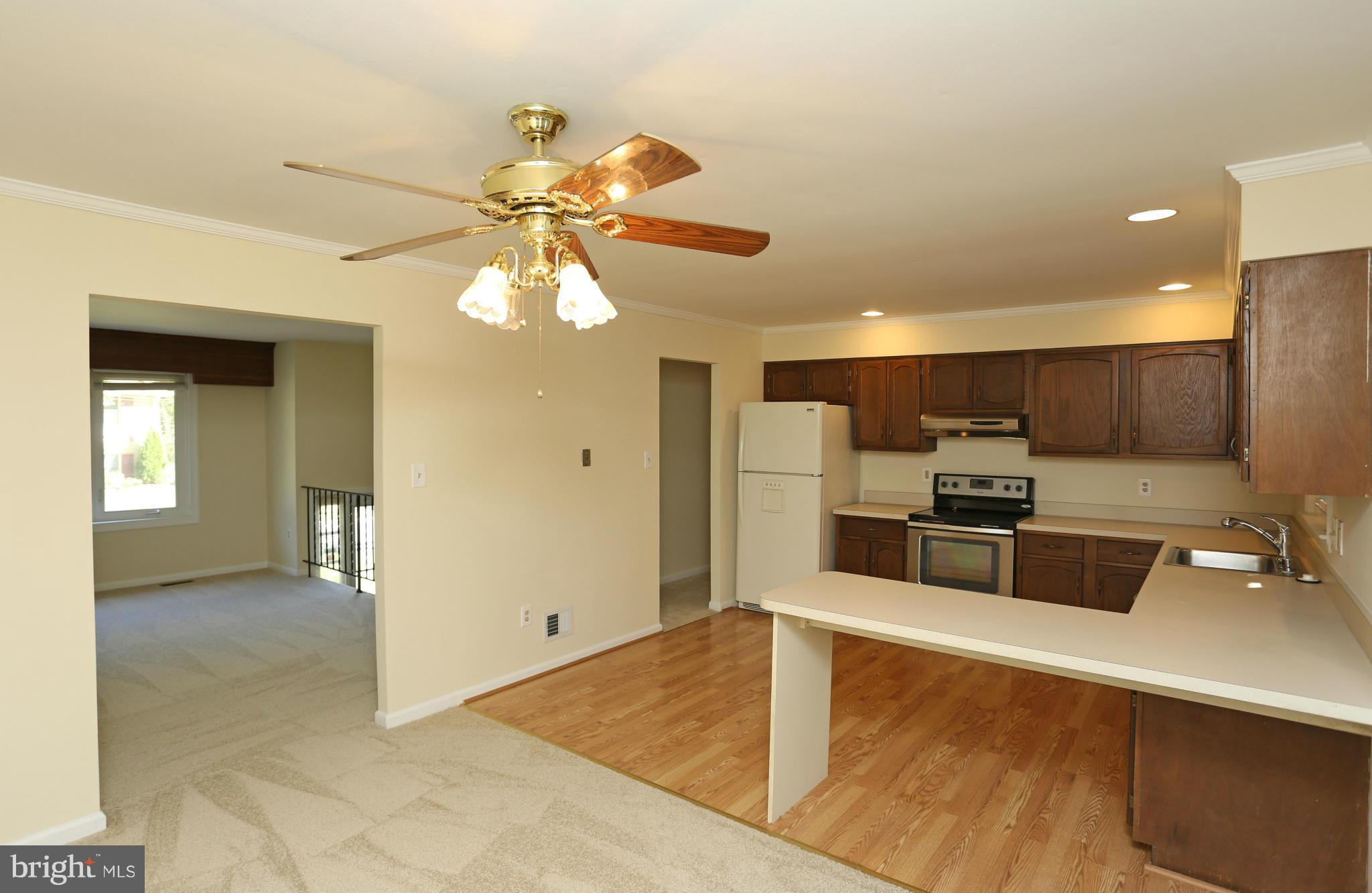6223 Roblynn Road Laurel, MD 20707 - Photo 7 of 30 Kitchen
