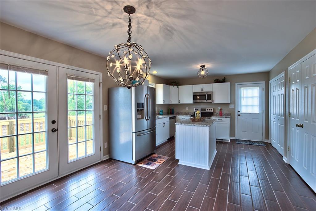 936 East Meadow Road Eden, NC 27288 - Photo 4 of 22 Gallery Image 4